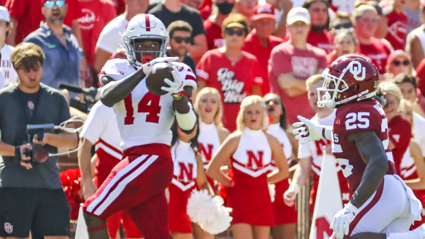 Rahmir Johnson catch Nebraska Oklahoma 2021 USATSI_16776881 cropped
